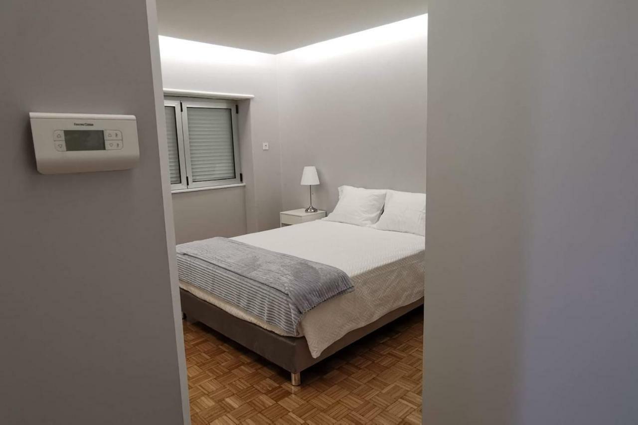Grey Apartment Брага Екстериор снимка
