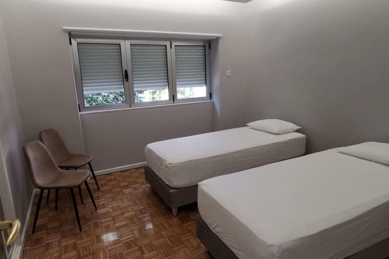 Grey Apartment Брага Екстериор снимка