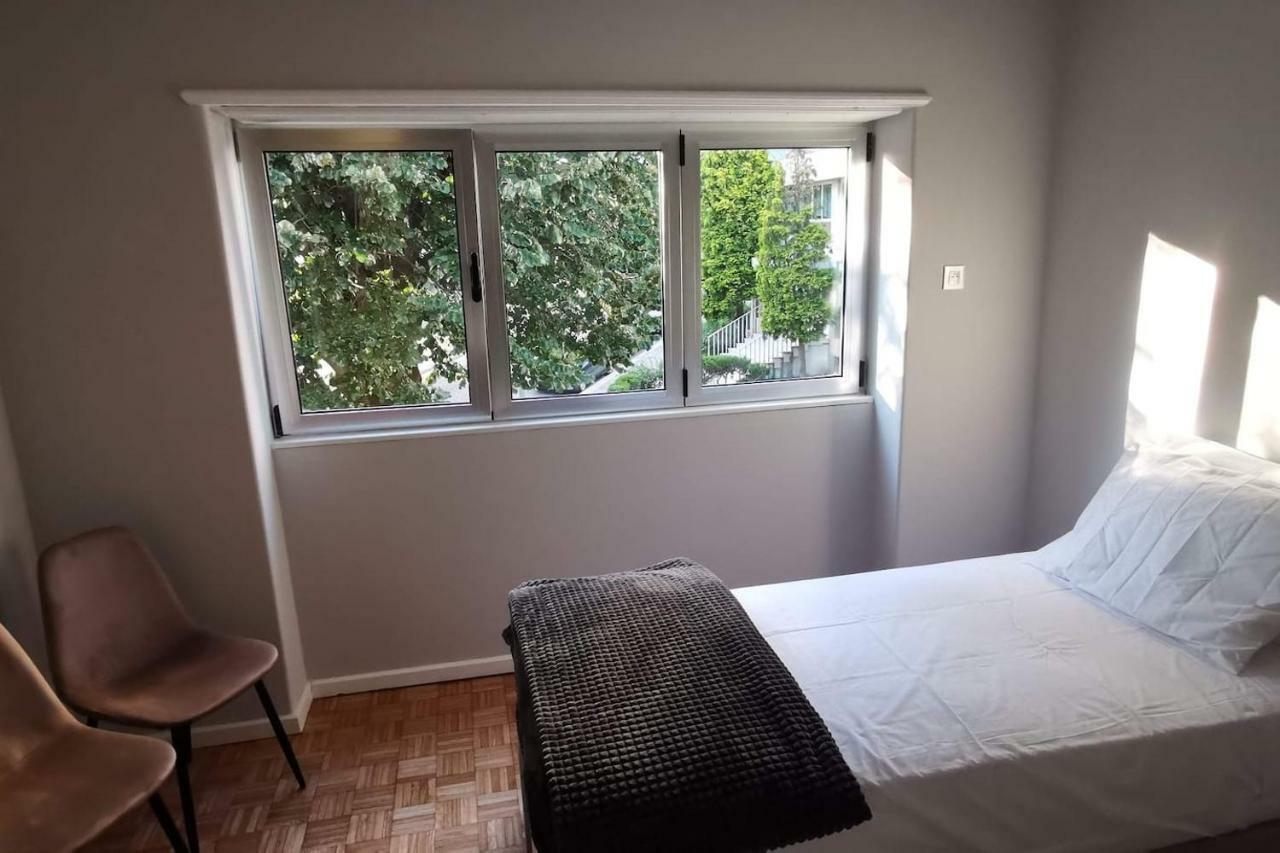 Grey Apartment Брага Екстериор снимка