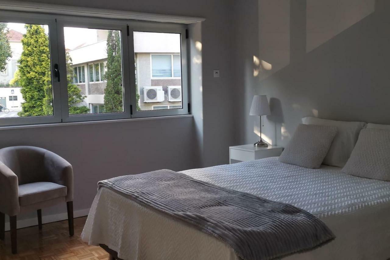 Grey Apartment Брага Екстериор снимка
